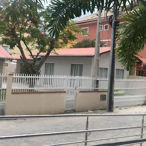 Residencial Cecilia Cruz Сasa de vacaciones Bombinhas